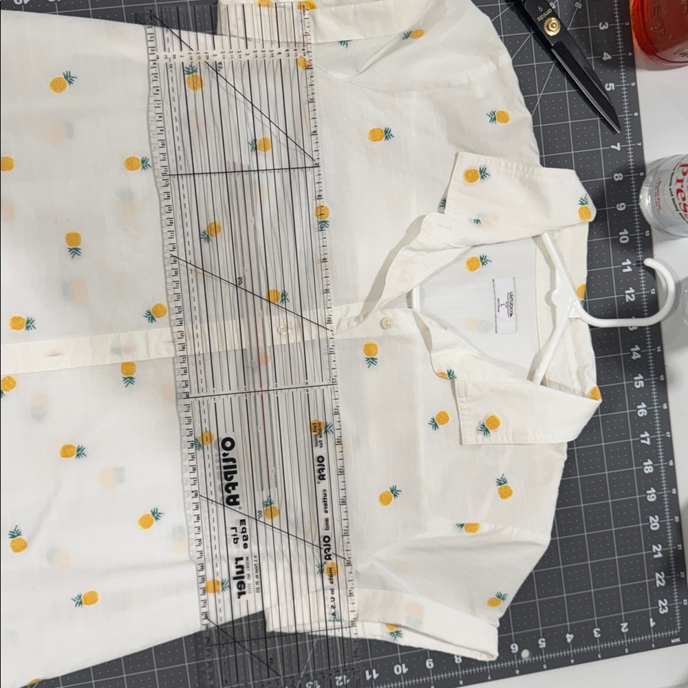 UNTUCKit (for her) Penny Button Up Shirt With Embroidered Pineapples Size L - Picture 4 of 4